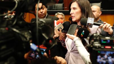 Kenia López Rabadán llama a frenar la polarización tras altercado entre diputados